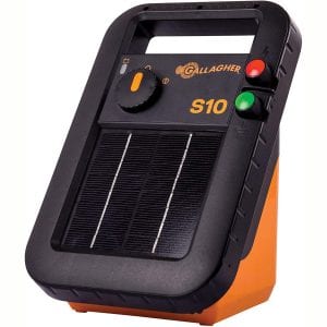 Gallagher S10 Solar Electric Fence Charger | Powers Up to 3 Mile : 15 Acres of Fence | Low Impedance, 0.1 Stored Joule Energizer