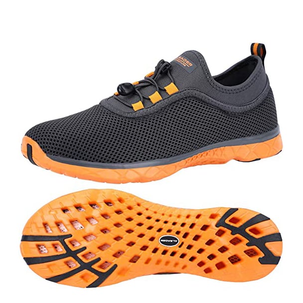 Top 10 Best Water Shoes for Men in 2023 Reviews | Buyer’s Guide